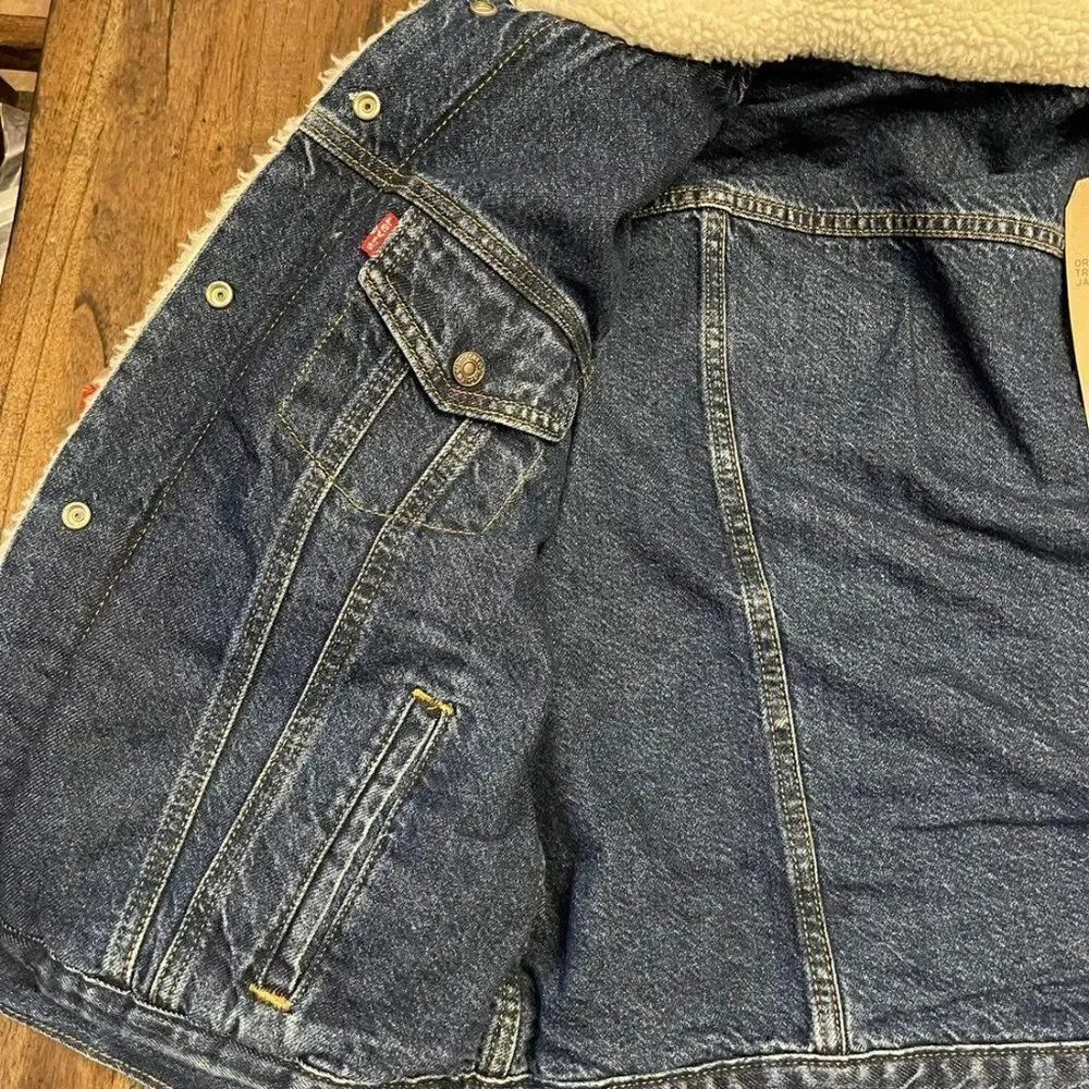 Levi's Reversible Trucker Jacket - Picture 12 of 14